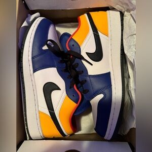 Air Jordan 1 Low GS       7 YOUTH